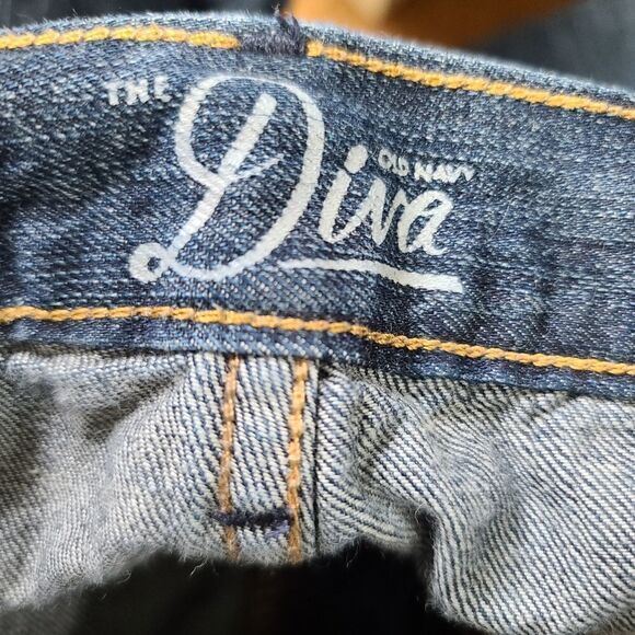 Old Navy The Diva Capri 8 - Picture 3 of 4